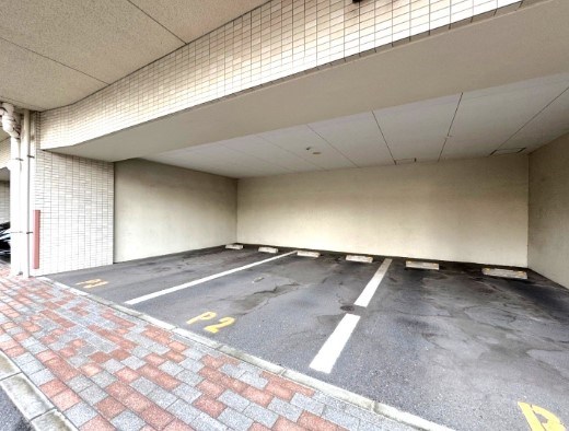 リヴィエール大手町オーナーズレジデンス 共用部写真（駐車場）